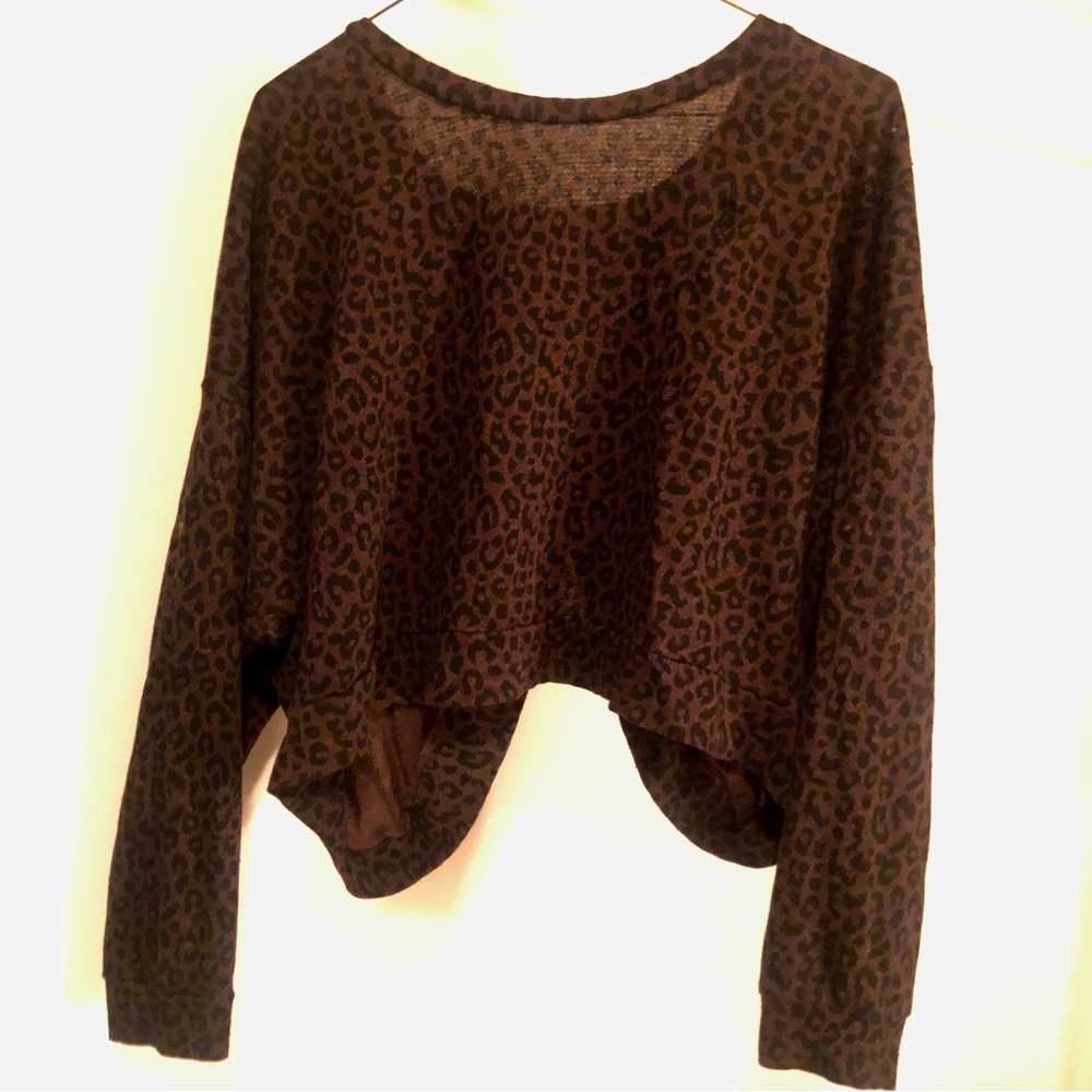 Sz M Obey Dark Brown Leopard Scoop Neck cropped Sweater like new